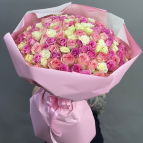 Букет из 151 кенийской розы микс (40 см) в Черноголовке