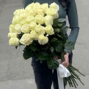 Монобукет из 25 роз Эквадор Мондиаль (80 см) в Черноголовке