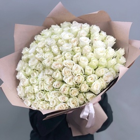 Букет 101 белая роза кения (50 см) в Черноголовке