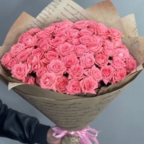 Букет из 15 кустовых коралловых роз (60 см) в Черноголовке