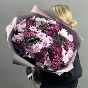 Букет "Виолетта" из хризантем Бигоуди, лимониума, брассики и кустовых хризантем в Черноголовке