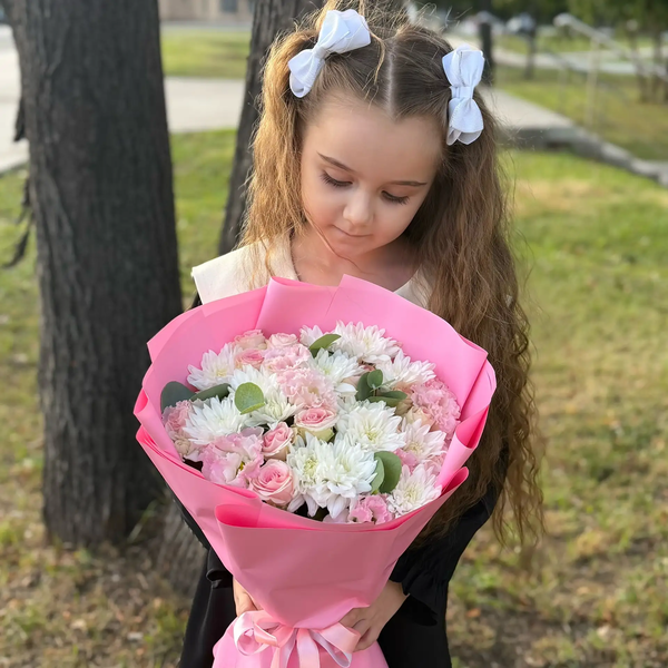 Букет из хризантем, эустом и роз в Черноголовке