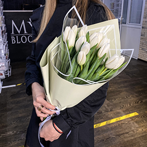 Букет 15 белых тюльпанов в Черноголовке