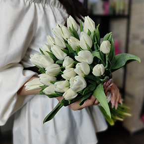 Букет белоснежных тюльпанов (25 шт) в Черноголовке