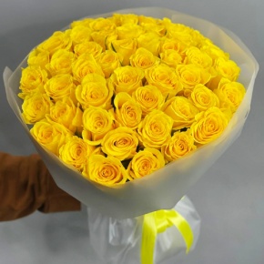 Букет "Золотце" из 51 лимонной розы (40 см) в Черноголовке