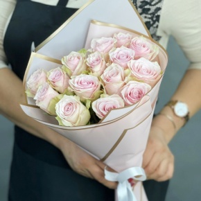 Букет из 15 пудровых роз Кения (40 см) в Черноголовке