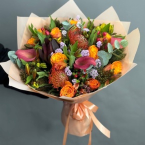 Букет "Даниэлла" из калл, роз, гиперикума, сафари, капса и лейко в Черноголовке
