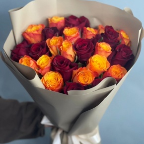 Букет из 25 Кенийских роз микс (40 см) в Черноголовке
