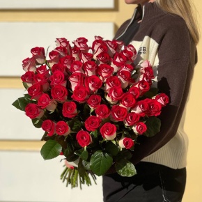 Букет из 51 рубиновой розы (50 см) в Черноголовке