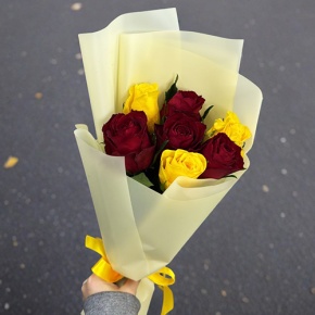 Букет из 7 Кенийских роз (40 см) в Черноголовке