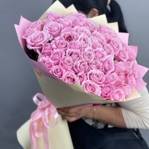 Букет из 51 пастельной розы Аваланж (60 см) в Черноголовке