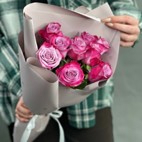 Букет "Сесилия" из 9 фиолетовых роз кения (40 см) в Черноголовке