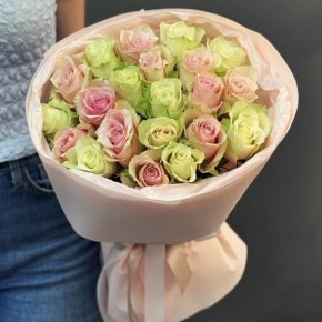 Букет из 21 нежной розы (40 см) в Черноголовке